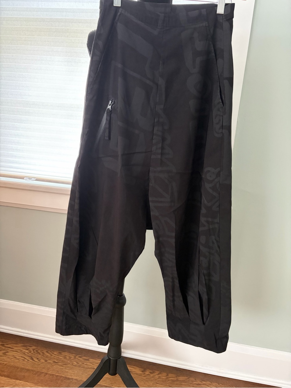 Women’s Wide Leg Black Graphic Drop-Crotch Pants